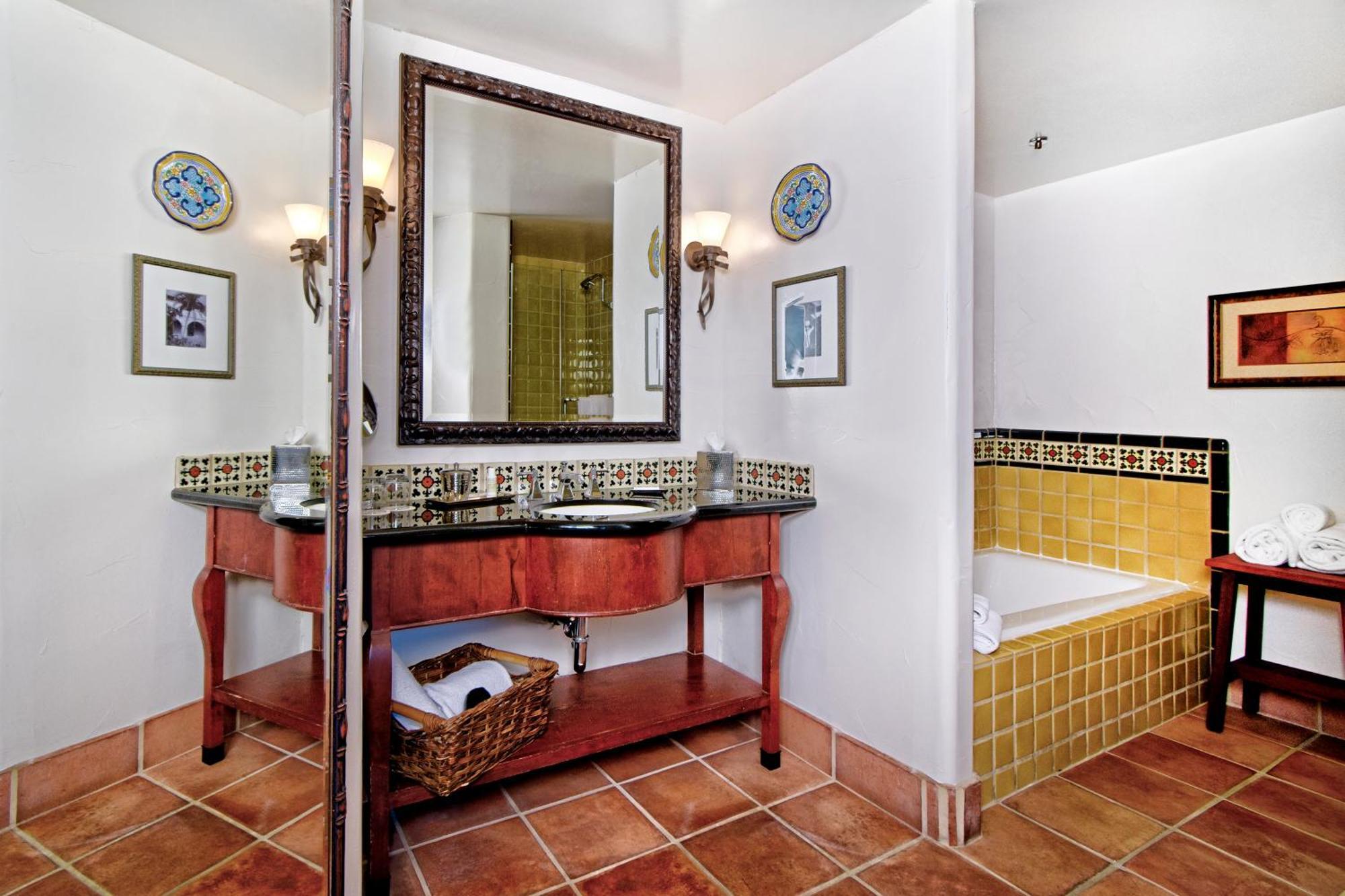 Hotel Los Gatos Bagian luar foto