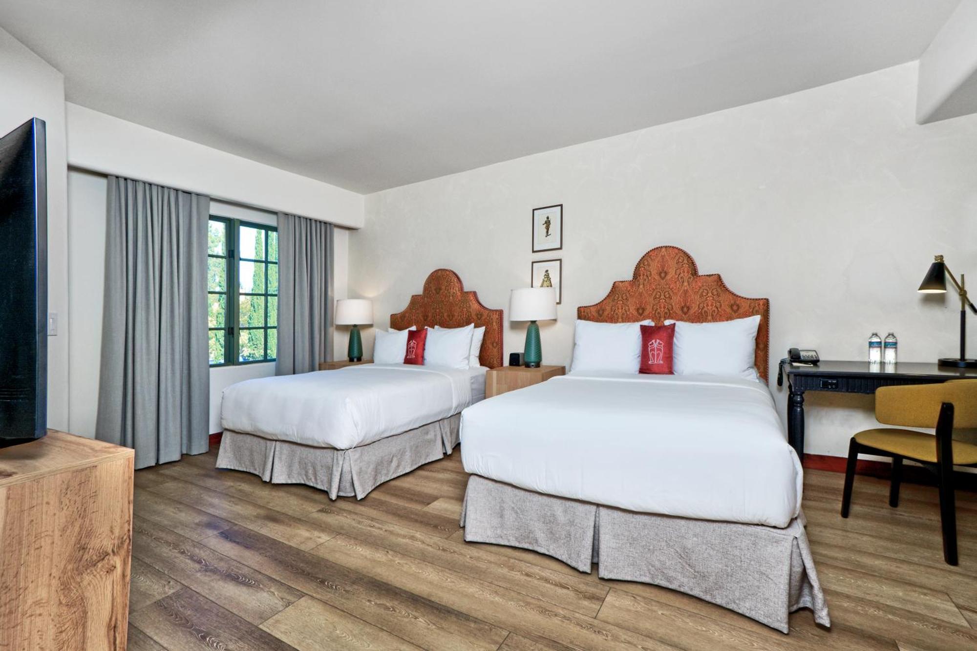 Hotel Los Gatos Bagian luar foto