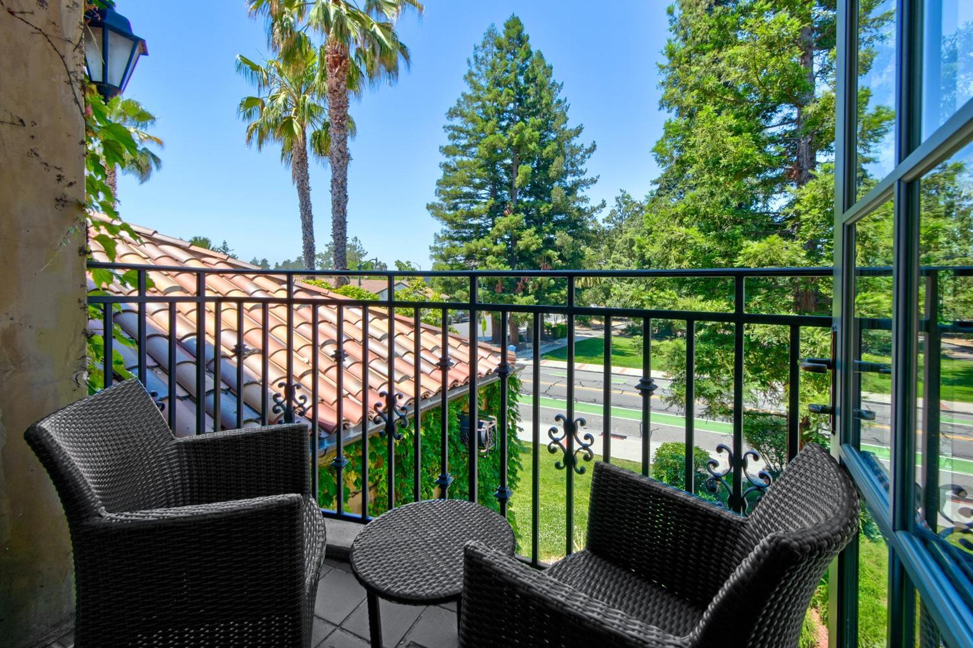 Hotel Los Gatos Bagian luar foto